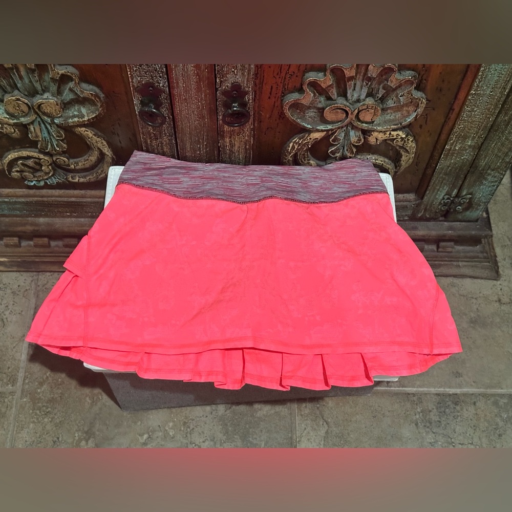 Pink Lululemon Pace Setter Size 6 Skirt